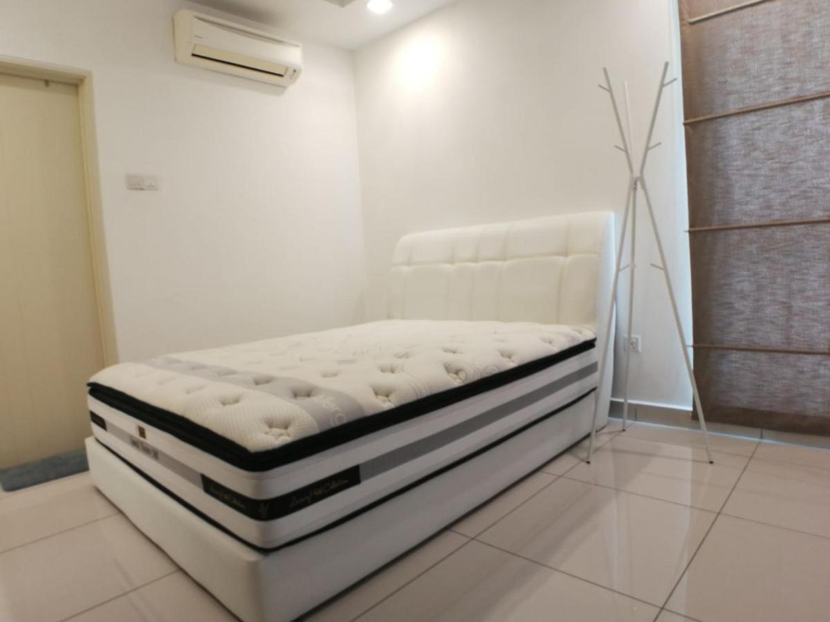 Homestay2 @ Sungai Besi, Apartment