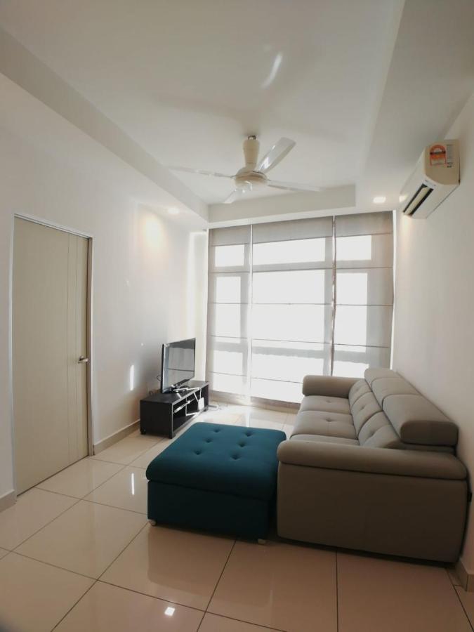 Homestay2 @ Sungai Besi, *